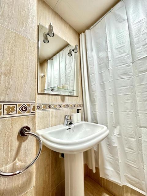 Apartamento Puerta Cerrada Écija Екстериор снимка